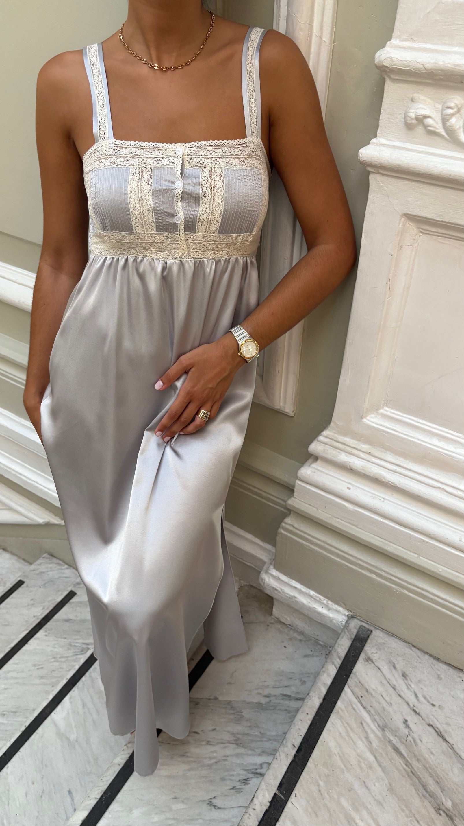 CAMISÓN LOURDES